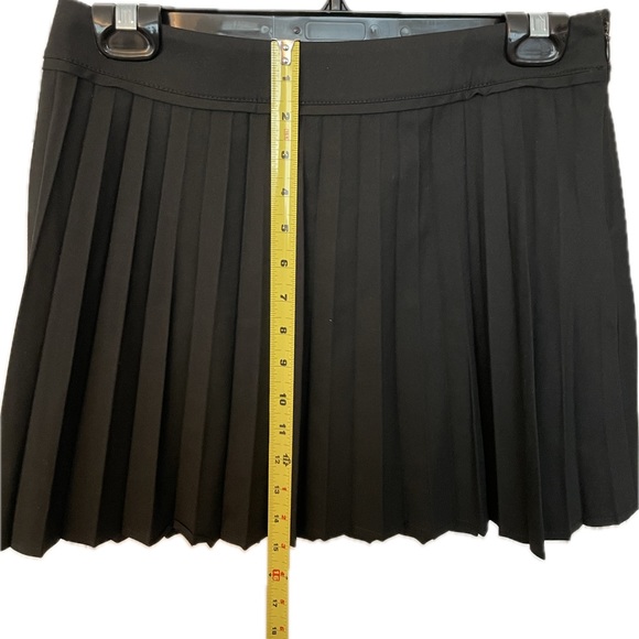NWT Zara Woman Pleated Miniskirt - M - Picture 2 of 4